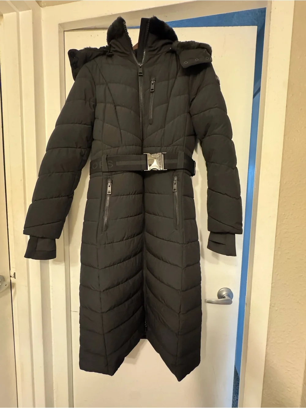 Long Black Quilted Puff Coat with Hood and Belt - Michael Kors